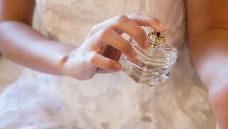 راهنمای جامع انتخاب عطر و ادکلن زنانه